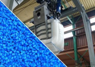 big-bags-de-polietileno-tereftalato-a-serem-esvaziados.jpg Big bags de polietileno tereftalato a serem esvaziados