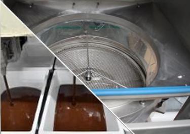 Hygienic manual sack discharging sack compaction