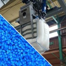 big-bags-de-polietileno-tereftalato-a-serem-esvaziados.jpg Big bags de polietileno tereftalato a serem esvaziados