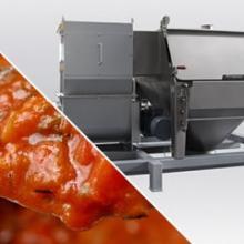 esvaziamento-de-sacos-e-retirada-de-grumos-para-a-producao-de-molhos.jpg Esvaziamento de sacos e retirada de grumos para a produção de molhos