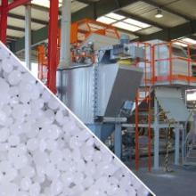 Discharging of polypropylene bags for truck filling
