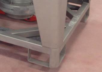 embase-manutention-conteneur-industriel.jpg Conteneur acier-inox