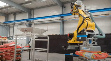 Alimentação automática de sacos vazios